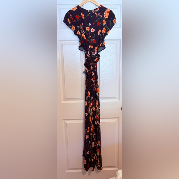 Revolve Flynn Skye All Wrapped Up Maxi Dress in Lost Poppy Small - Navy Floral - Picture 7 of 7